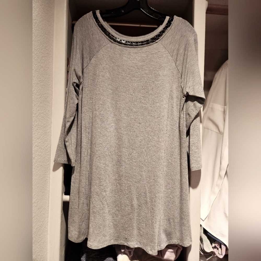 Soft hi lo tee
